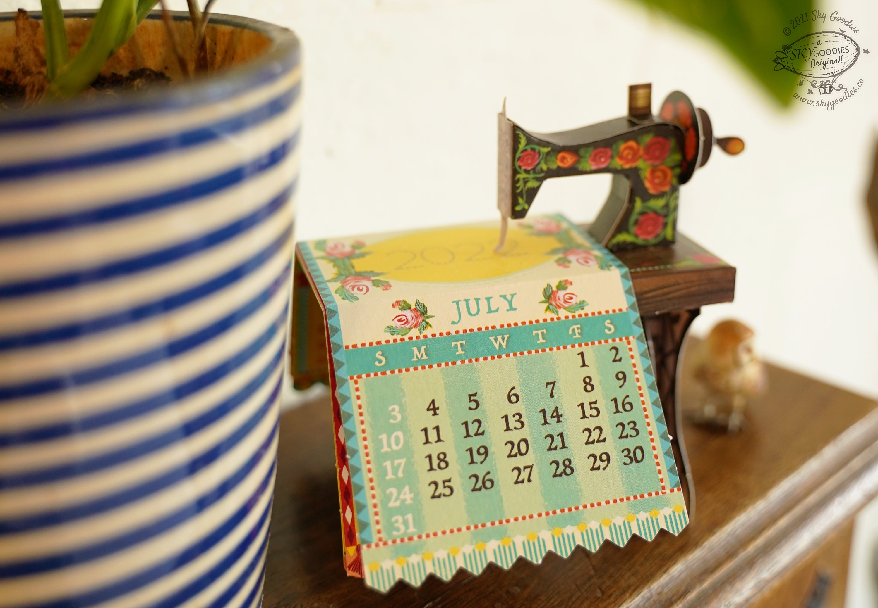 Mini Sewing Machine Desk Calendar 2025 DIY Paper Craft Kit