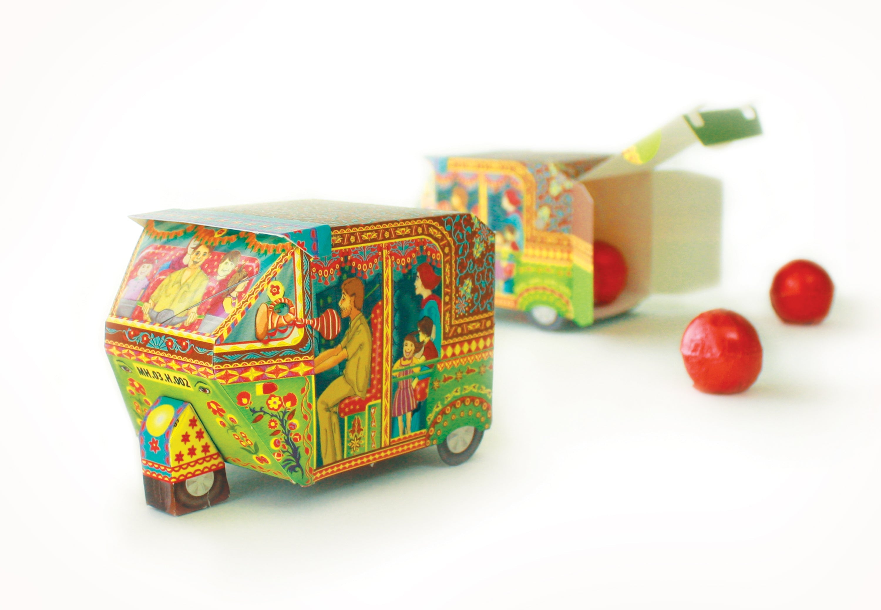 Bombay Auto Rickshaw Box: Green design - DIY Paper Craft Kit