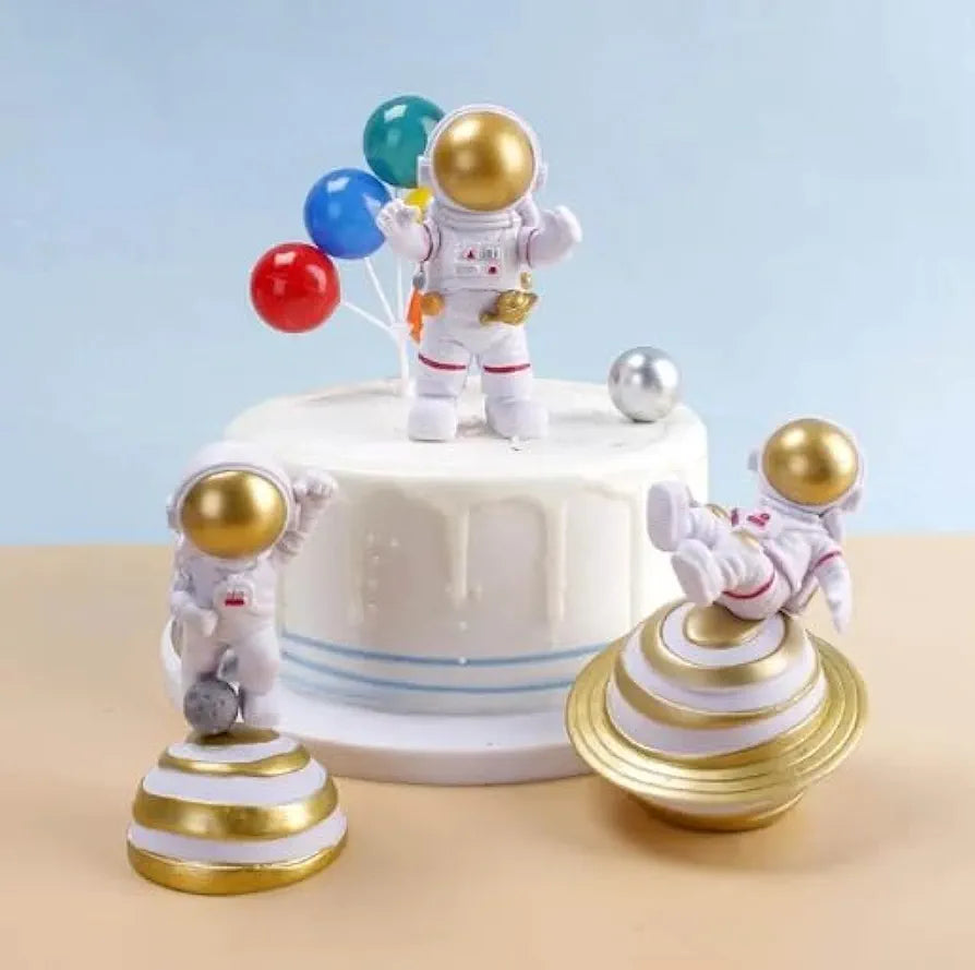 Satyam Kraft 3 Pcs Astronaut Figurines Outer Space-Themed Action Figures