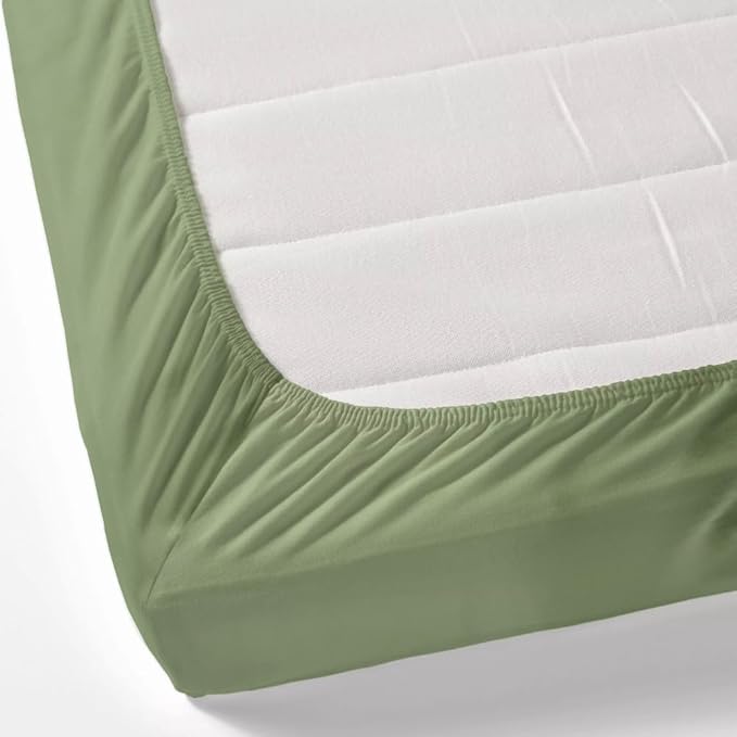 Haus & kinder Cotton Elastic Fitted Bedsheet King Size 2 Pillow Covers | Colour Moss
