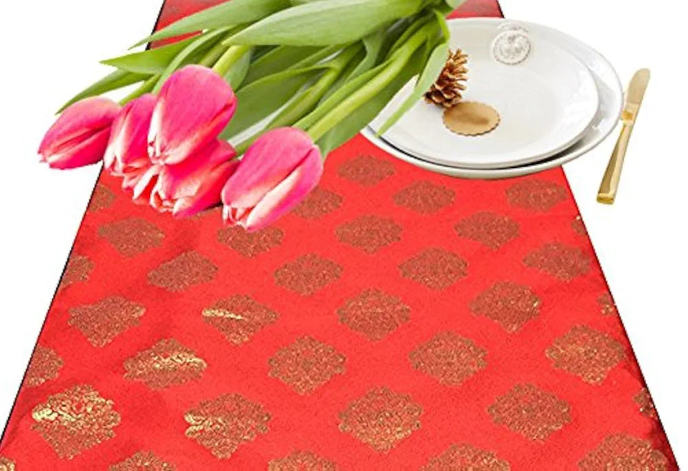 Pink Parrot 1-piece Polyester Dopian Silk Table Runner Colour Red