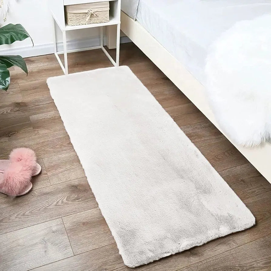 Luxe Home International Ruffle Bath Runner 2 X 5 Ft Colour White