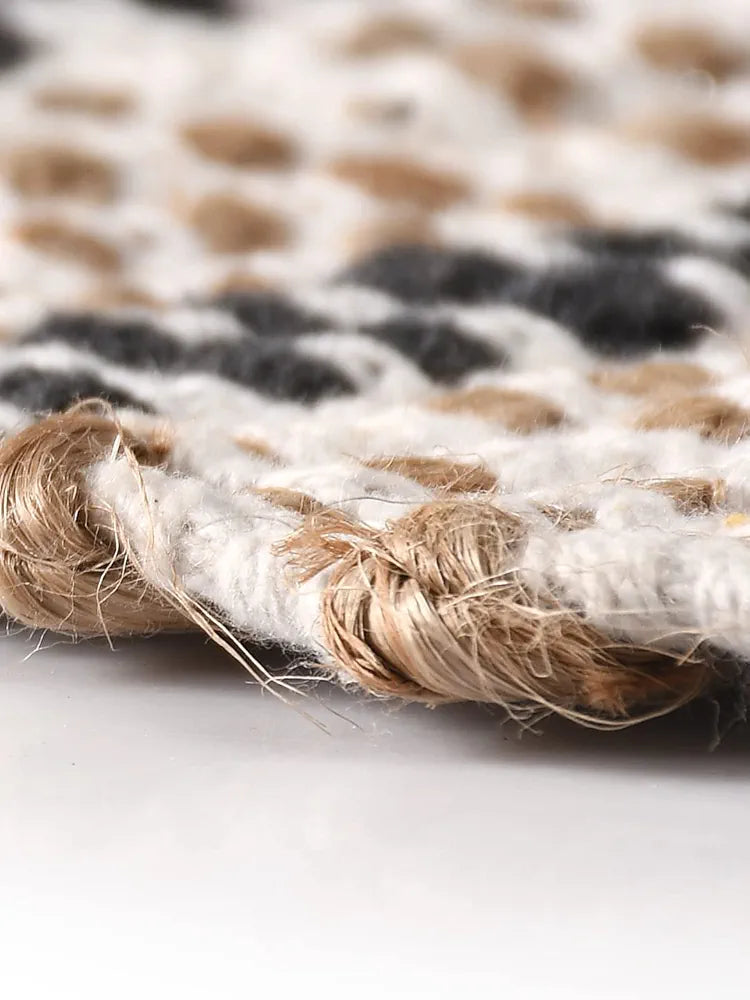 Sashaa World Jute and Cotton Braided Natural Rug  Colour Natural and Black