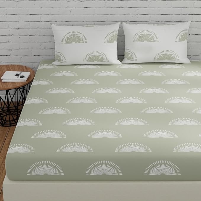 Huesland by Ahmedabad Cotton 144 TC King Size Bedsheet Cotton with 2 Pillow Covers | Sunrise | Basil Green & White