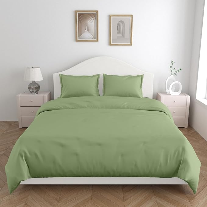Haus & kinder Cotton Plain Solid Bedsheet for King Size 2 Pillow Covers | Colour Moss
