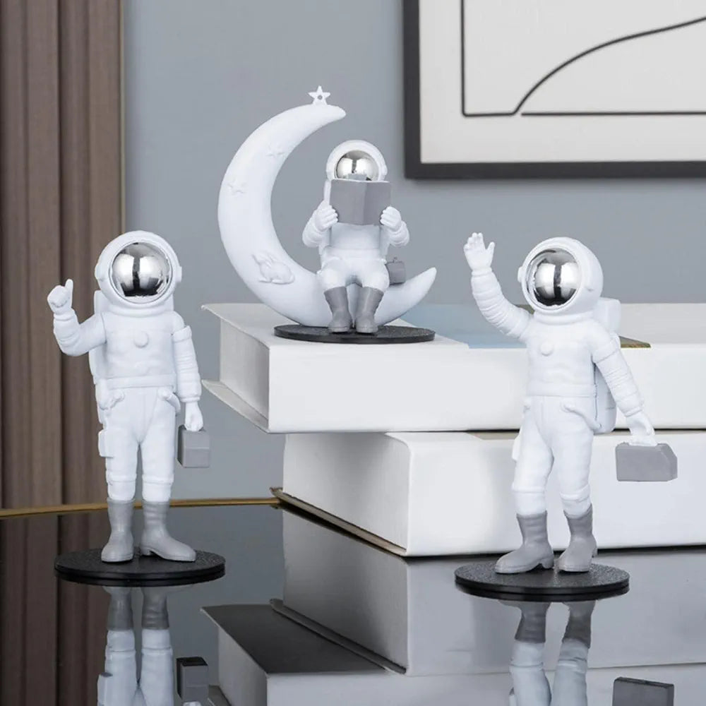 Street27 3pcs Astronaut Figurine Mirror Spaceman Ornament