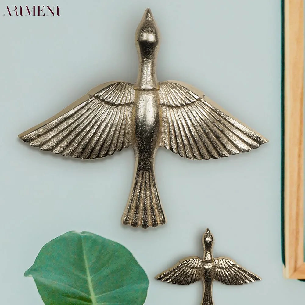 The Artment Minimalist Flight To Freedom Wall Décor Hanging Set of 4 Gold