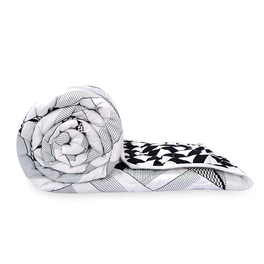 Divine Casa Microfiber 150 GSM Reversible Double Bed Comforter Ultra Soft & Lightweight Blanket Colour Black Bean