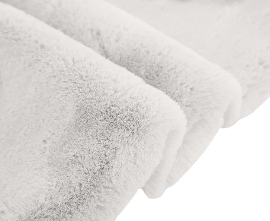 Luxe Home International Ruffle Floor Rug Rabbit Fur 1000 GSM Living Room Foot Mats 4 X 6 FtColour White