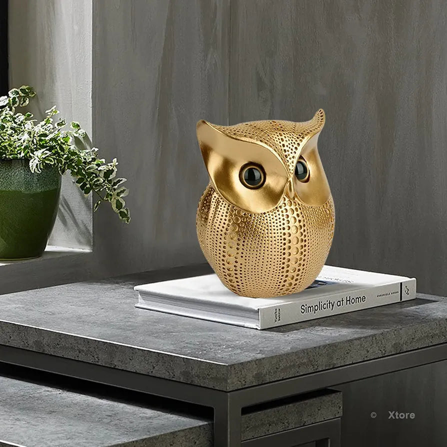 Xtore Modern Classy Lucky Owl Resin Art Figure Showpiece