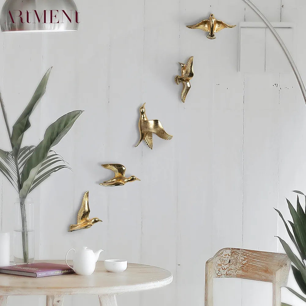 The Artment your Artistic Apartment Minimalist Watch Me Fly Wall Décor Hanging Set of 5 Gold