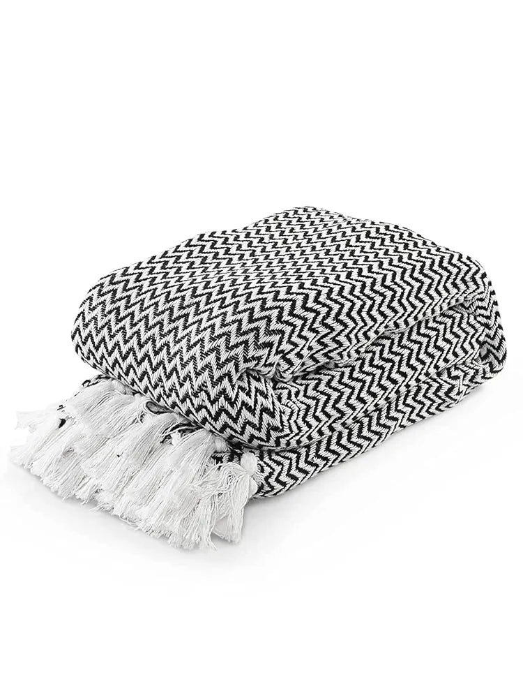 Sashaa World Chevron Throw Blanket Handwoven with Fringes Colour Black