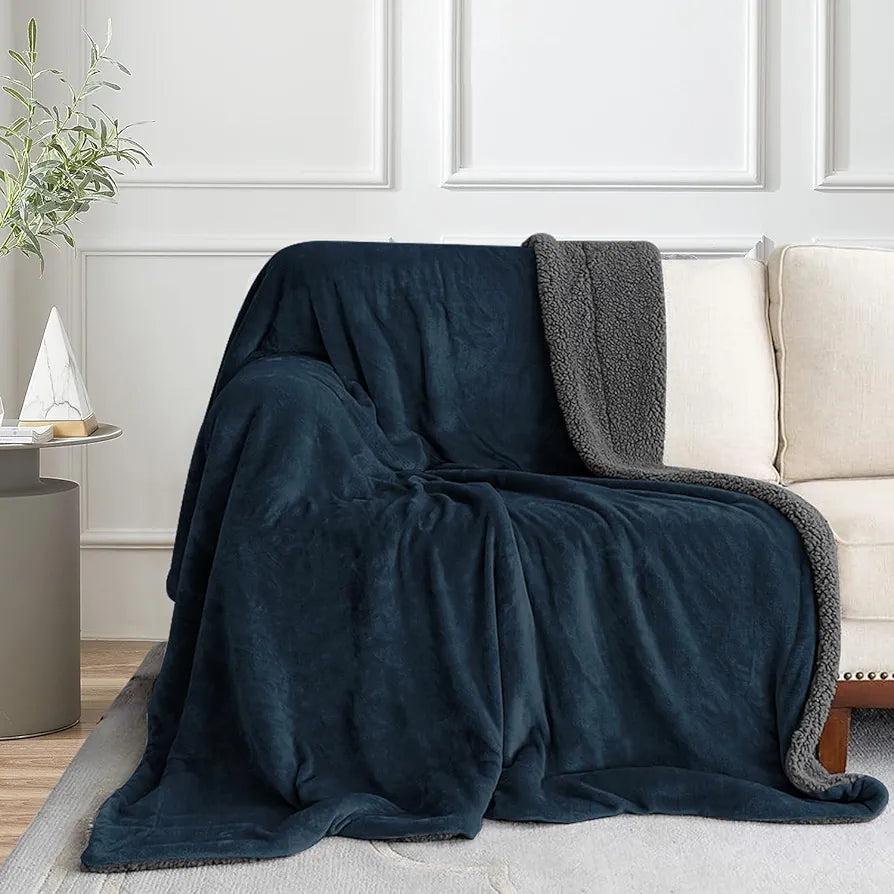 Cloth Fusion Fleece Sherpa Blanket for Winter Single Bed Soft Quilt Blanket Navy