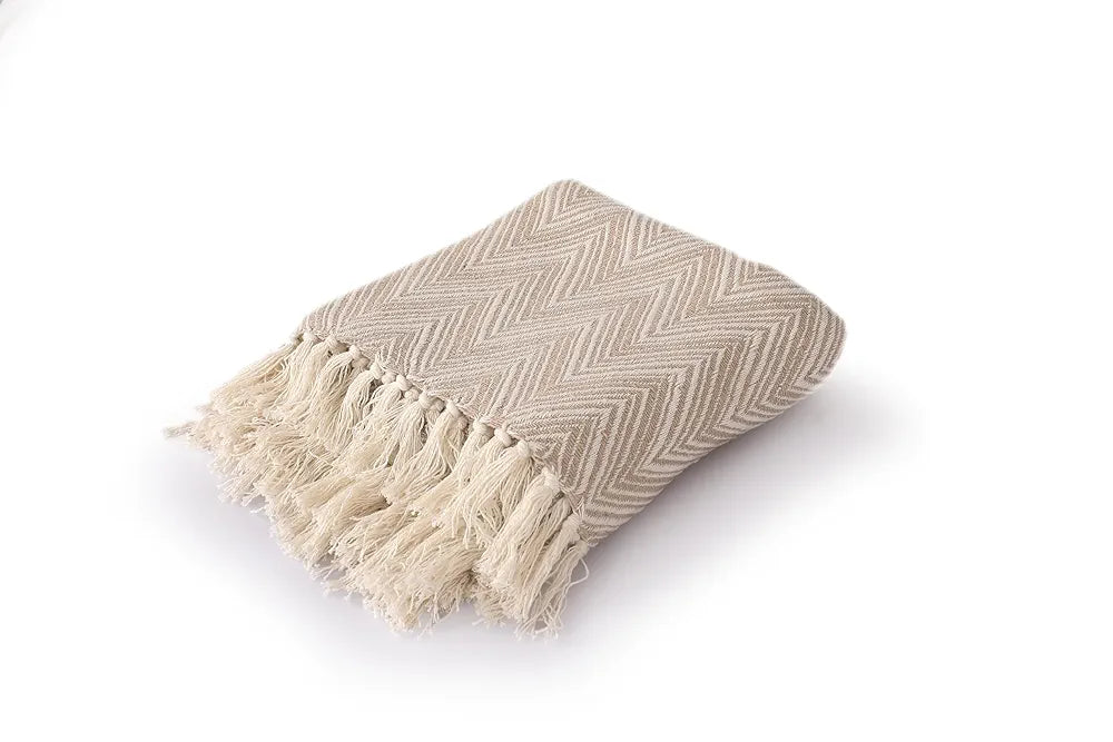 Sashaa World Zig Zag Patterned Beige Ivory Woven Throw Colour Beige/white