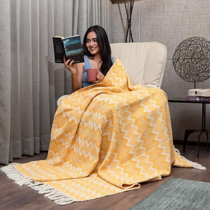 Urban Space Handmade Pure Cotton Sofa Throw Blanket Soft Decorative Throw for Living Room Colour Geometric Yellow