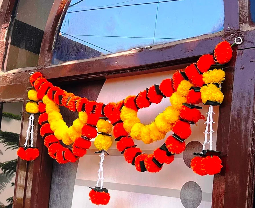 Artificial Marigold Bandhanwar with Fold Patta & Tuberose Strings 40 Inch Yellow Mango Flower Toran Fold Leaf Marigold Bandanwar