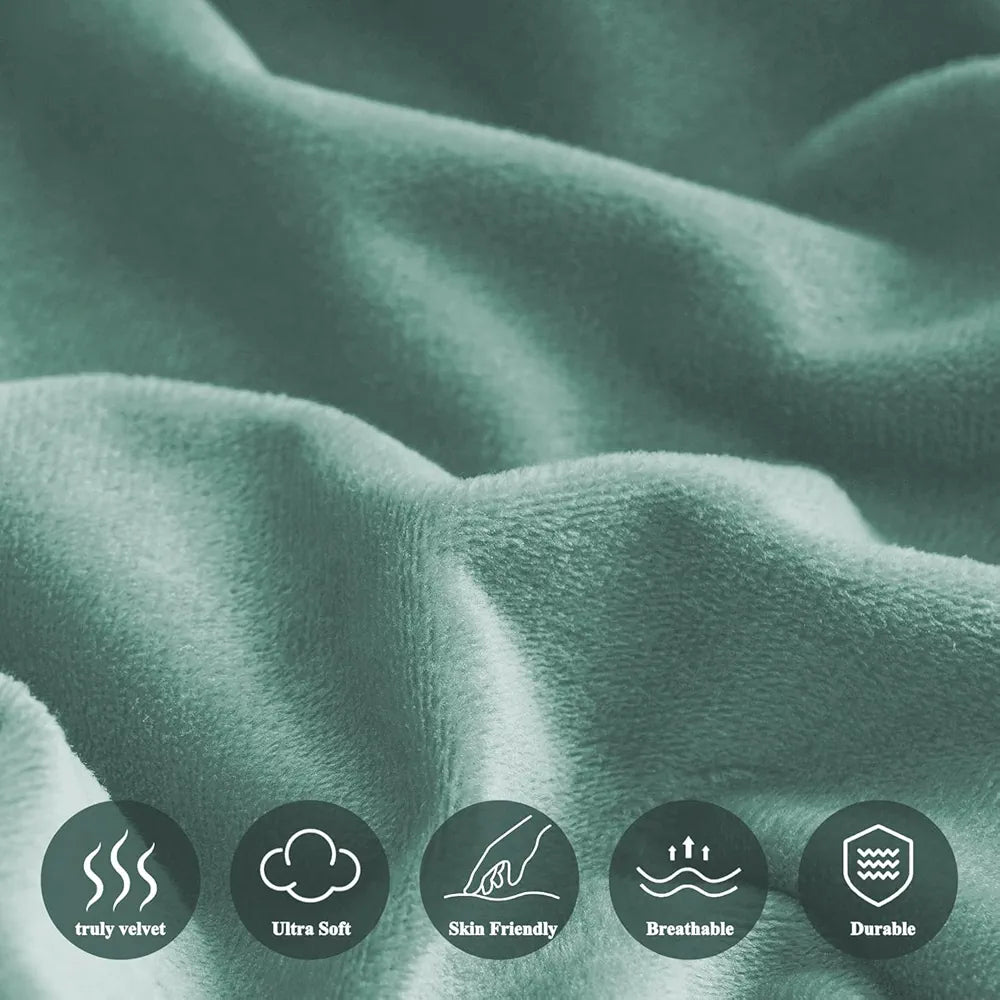 Cloth Fusion 200 TC Warm Winter Elastic Fitted Bedsheet for Double Bed King Size with 2 Pillow Covers Green