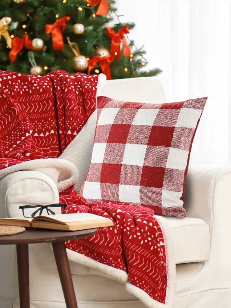 Sashaa World Cotton Check Cushion Colour Red And White