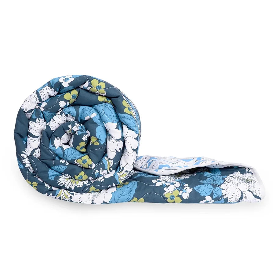 Divine Casa Microfibre All Weather Lightweight 120 GSM Printed Reversible Single Bed Size Quilt Comforter Blanket TC - 120 Colour Navy Blue and White