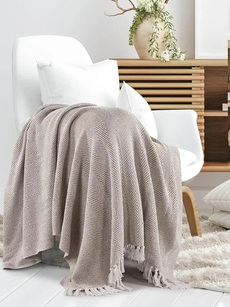 Sashaa World Striped Chevron Throw Blanket Colour Light Grey