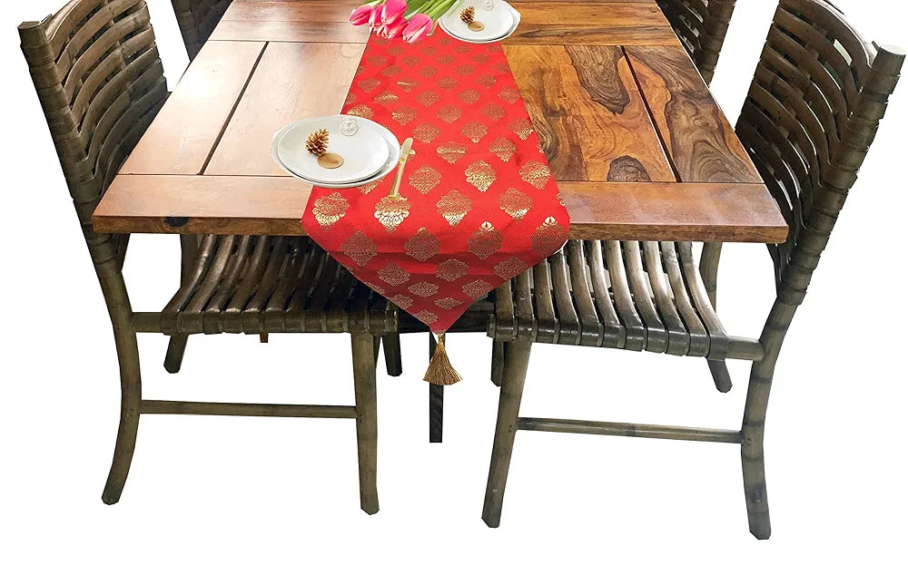 Pink Parrot 1-piece Polyester Dopian Silk Table Runner Colour Red