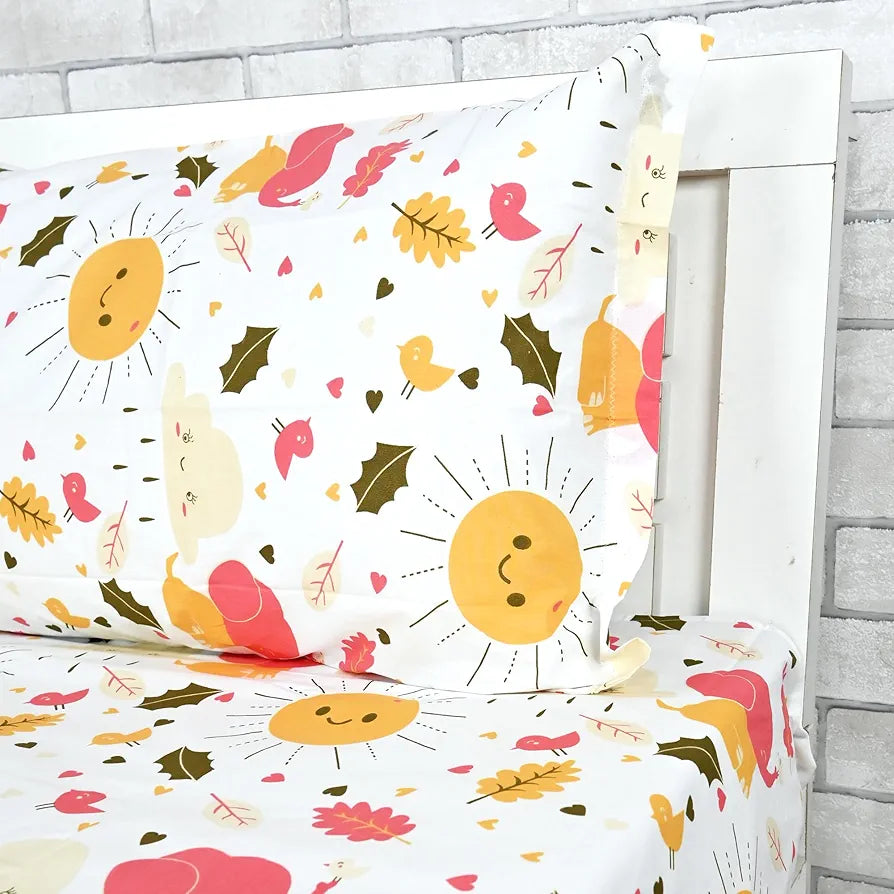 Divine Casa 144 TC 100% Cotton Single Bedsheet with 1 Pillow CoverAbstract Pattern Colour Marlin White