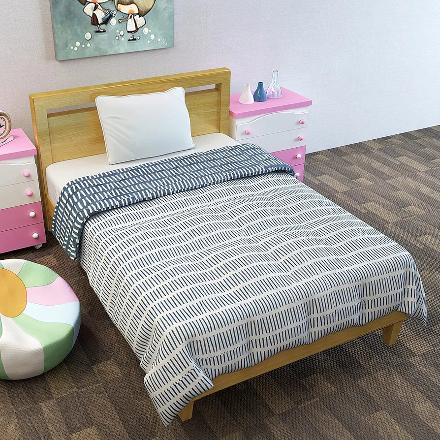 Divine Casa 120 GSM Microfiber Reversible Kids Single Bed Comforter Ultra-Soft Toddler Blanket Colour Blue Mirage