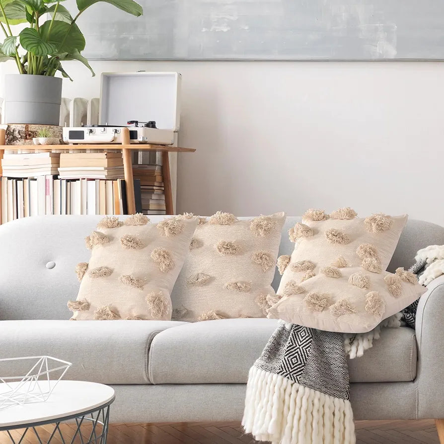 Sashaa World Colour Natural Elegance Cushion Covertufted Pom-pom Delight Cushion Cover