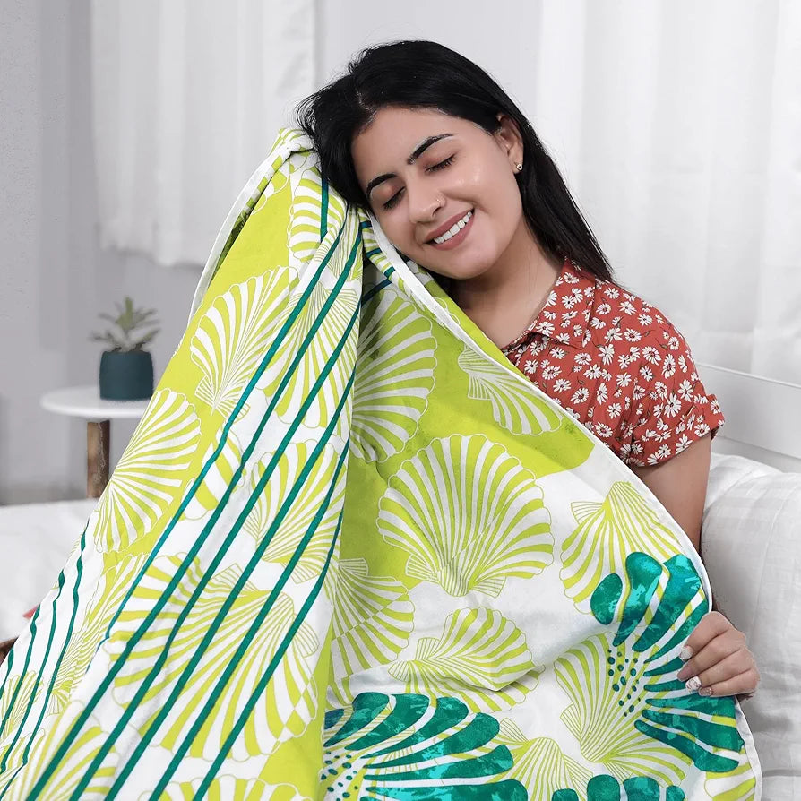 Divine Casa Glace Cotton 120 GSM Reversible Lightweight Printed Single Bed AC Dohar Blanket Quilt Colour Yellow and Blue TC - 120