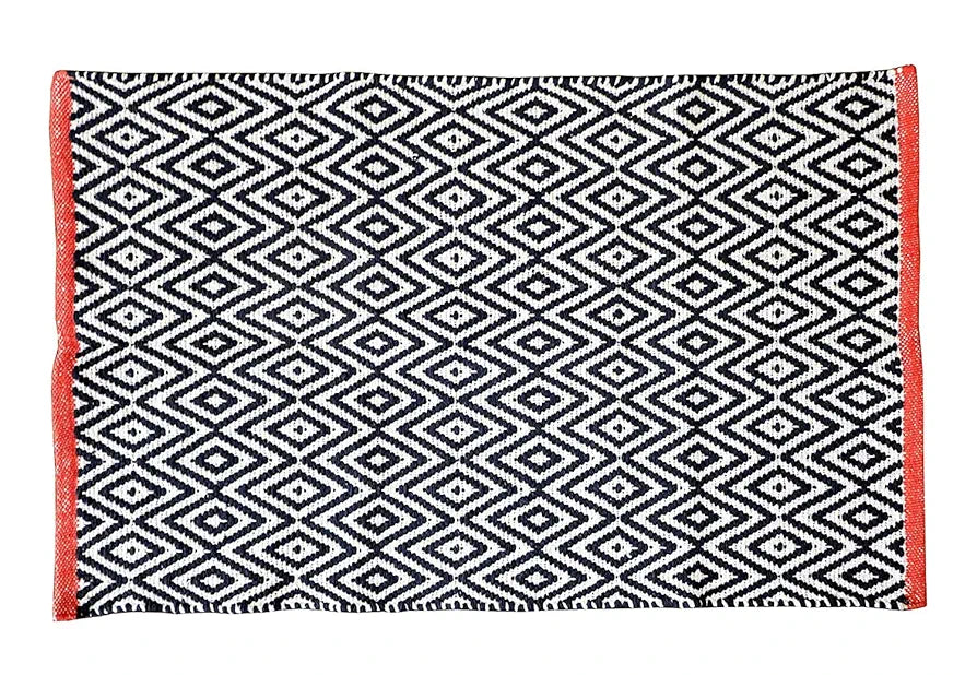 The Home Talk Handmade Cotton Carpet Diamond Reversible Mats Area Rugs for Bedroom