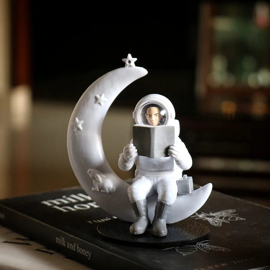 Street27 Astronaut Figurine Showpiece for Home Décor Idols