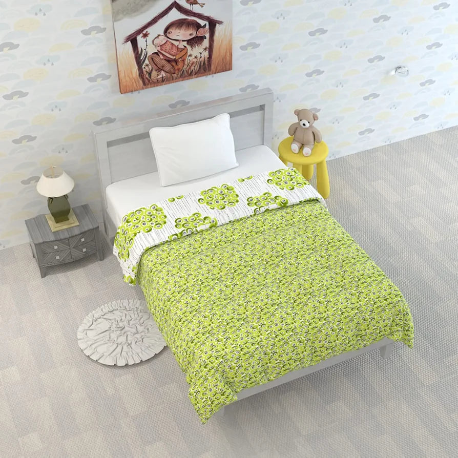 Divine Casa 120 GSM Microfiber Reversible Kids Single Bed Comforter Ultra-Soft Toddler Blanket Colour Green Glow