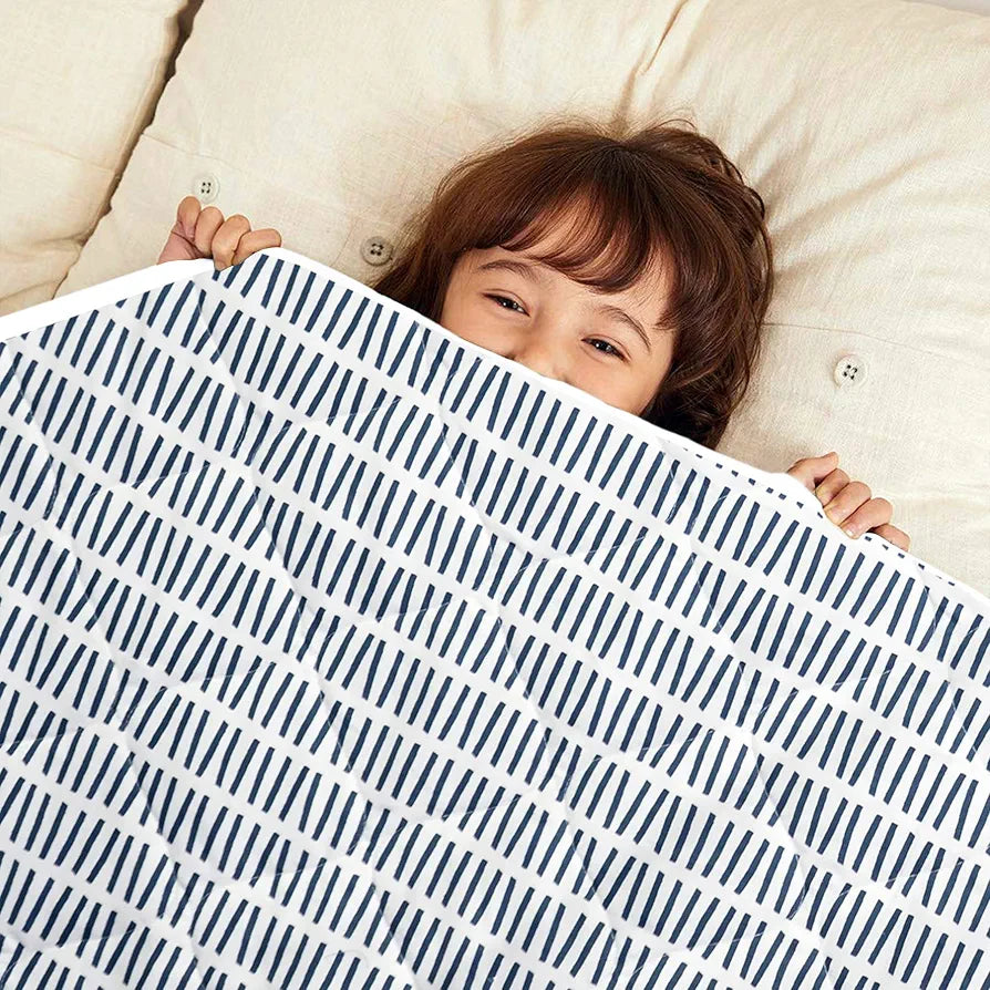 Divine Casa 120 GSM Microfiber Reversible Kids Single Bed Comforter Ultra-Soft Toddler Blanket Colour Blue Mirage