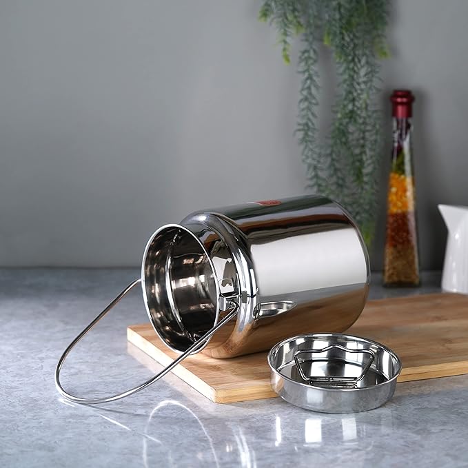Sumeet Stainless Steel Akhand Jointless Milk Pot with Lid 4000 ml Capacity 16Cm Silver