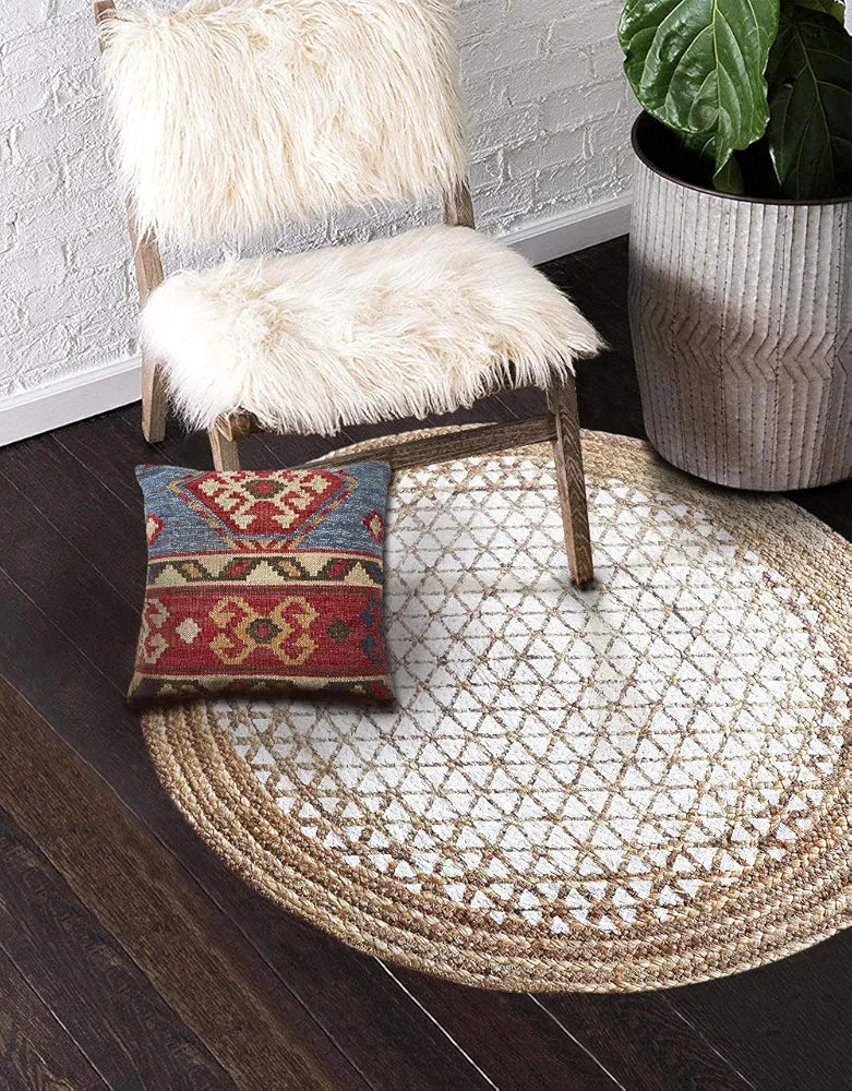 The Home Talk Natural Handcrafted Braided Round Jute Rug 80 cm Traditional Carpet Beige & White