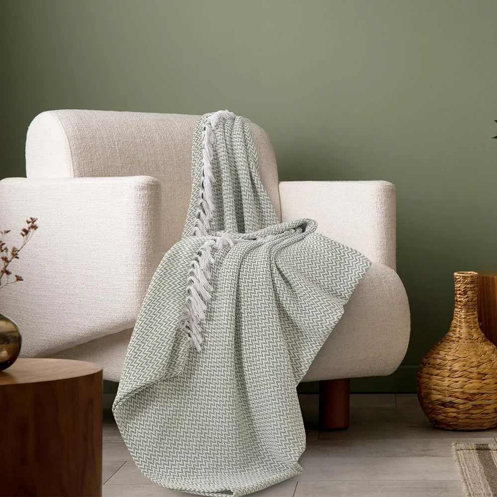 Sashaa World Chevron Delight Cotton Throw Colour Green Ivory