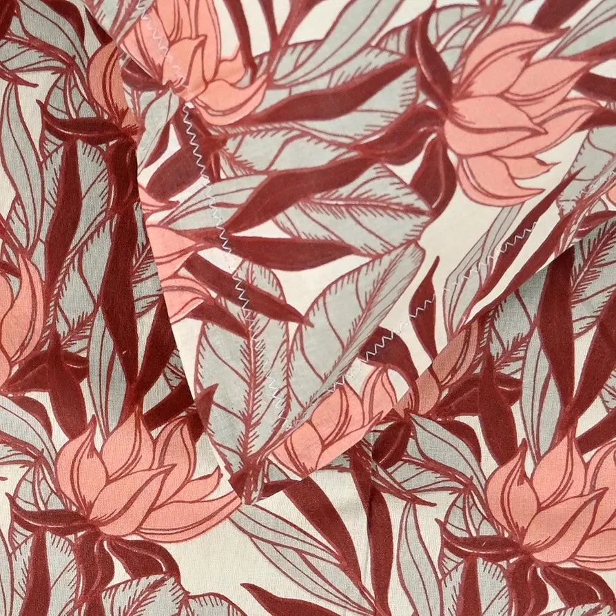 Divine Casa 144 TC 100% Pure Cotton Queen Size Double Bedsheet with 2 Pillow Covers Floral Breeze Colour Coral Beige