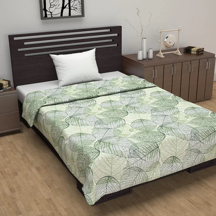 Divine Casa 120 GSM Glace Cotton Single Bed Dohar Lightweight AC Blanket Reversible Leaf Print Quilt Colour Garden Green