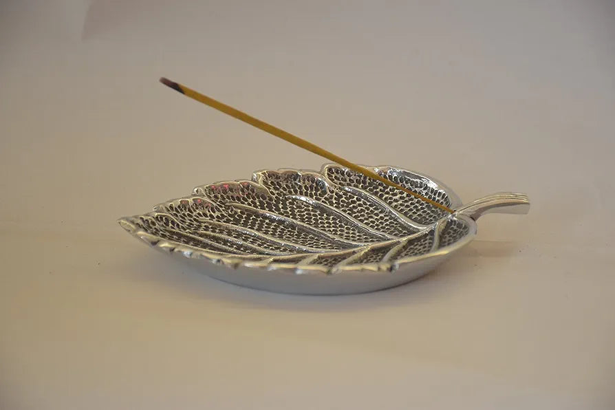 Pure Source India Leaf Design Aluminum Agarbatti Stand Silver