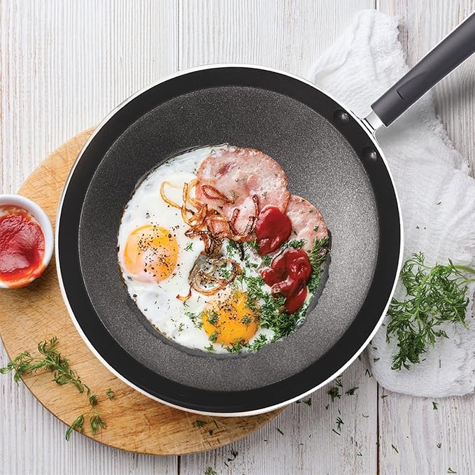 Milton Pro Cook Black Pearl Induction Omni Tawa, 26 Cm - 609 gms