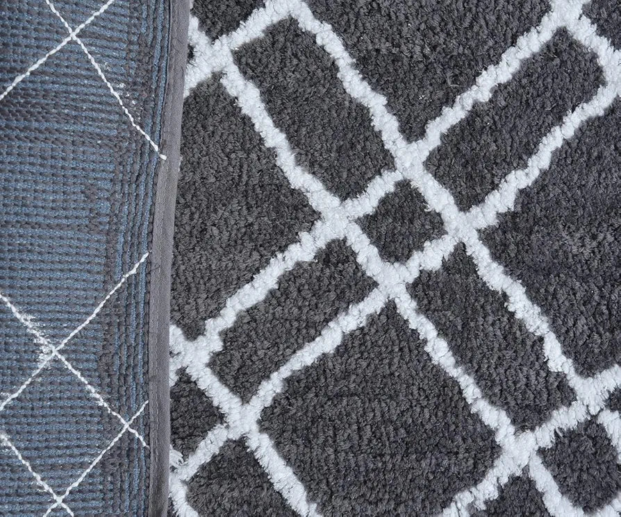 Aerohaven Abstract Modern Anti Slip Bathmat Grey Colour Microfiber