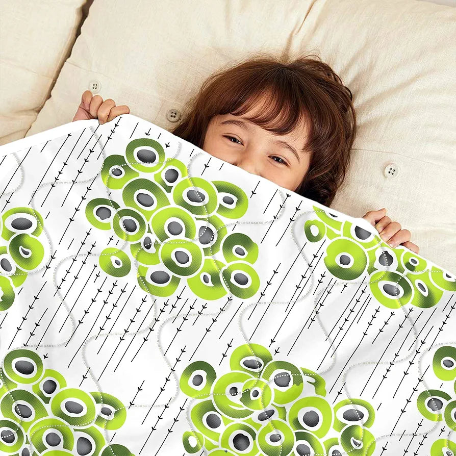 Divine Casa 120 GSM Microfiber Reversible Kids Single Bed Comforter Ultra-Soft Toddler Blanket Colour Green Glow