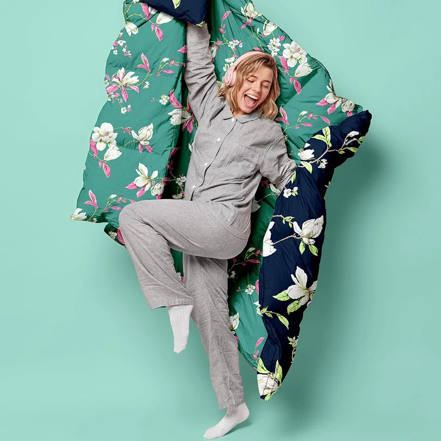 Divine Casa Microfibre 150 GSM Reversible Flower Print Double Bed Size Comforter, Blanket Colour Sea Green and Blue