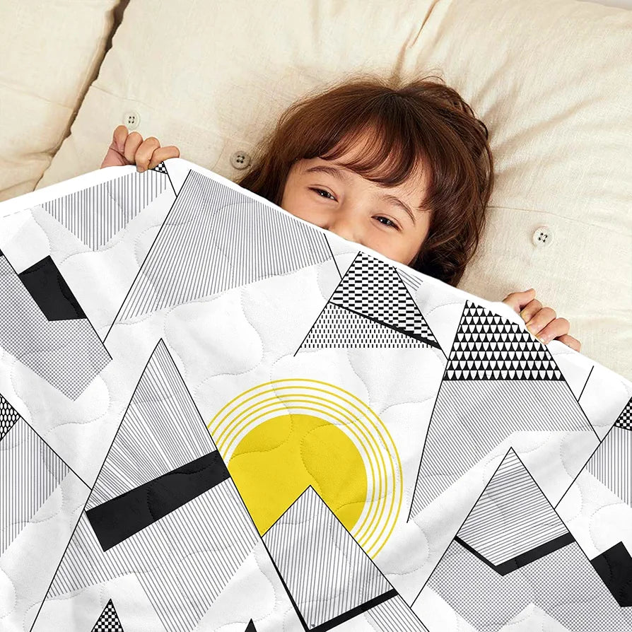 Divine Casa 120 GSM Microfiber Reversible Kids Single Bed Comforter Ultra-Soft Toddler Blanket Colour Dark Sapphire