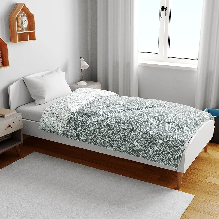 Divine Casa 120 GSM Microfiber Single Kids Dohar Soft & Lightweight Throw Blanket Floral Burst Pattern Colour Sage Green & White