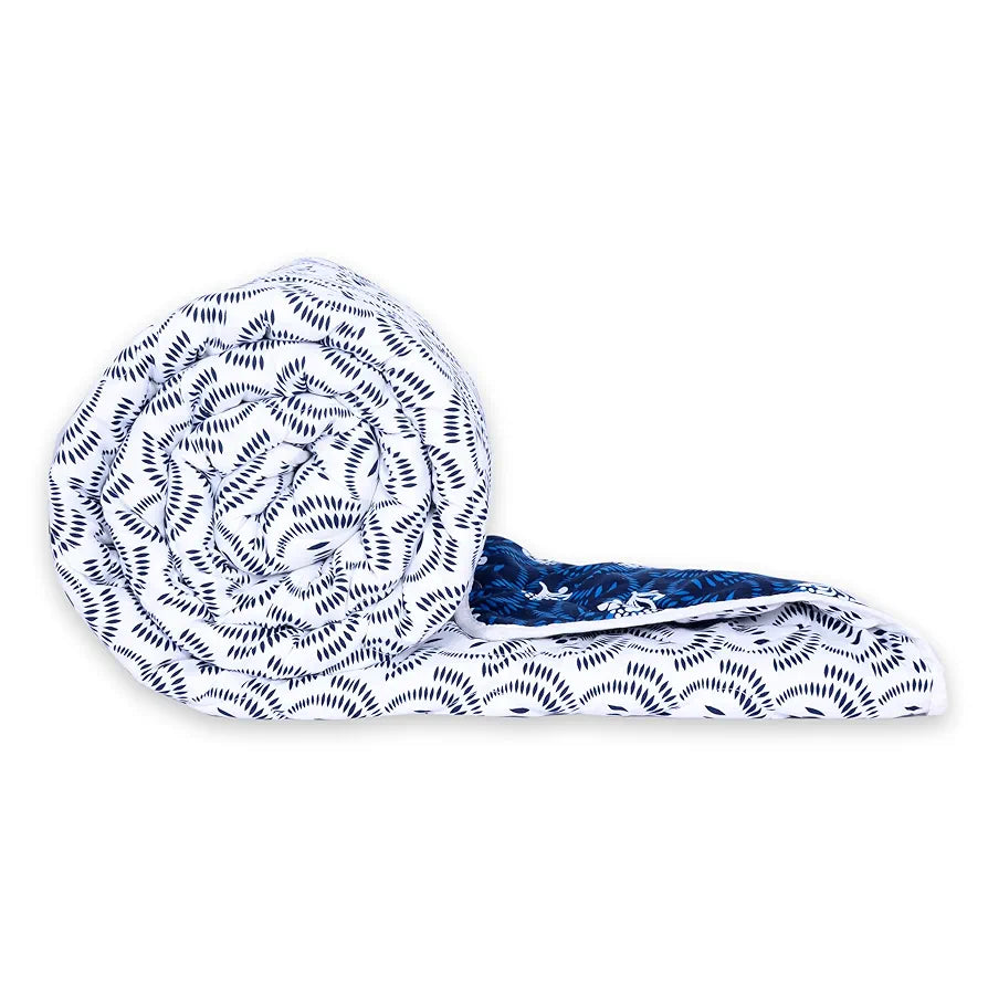 Divine Casa Microfibre Printed Reversible 120 GSM Single Bed Size Quilt Lightweight Comforter Blanket TC - 120 Colour Navy Blue and White