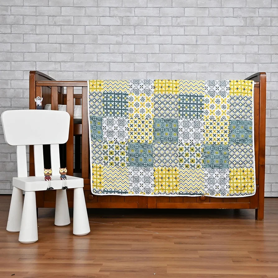 Divine Casa 120 GSM Microfiber Reversible Kids Single Bed Comforter Ultra-Soft Toddler Blanket Colour Sunflower Ash Tile