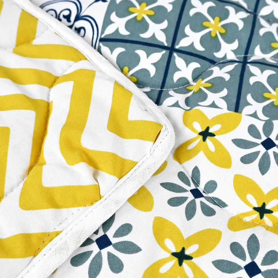 Divine Casa 120 GSM Microfiber Reversible Kids Single Bed Comforter Ultra-Soft Toddler Blanket Colour Sunflower Ash Tile