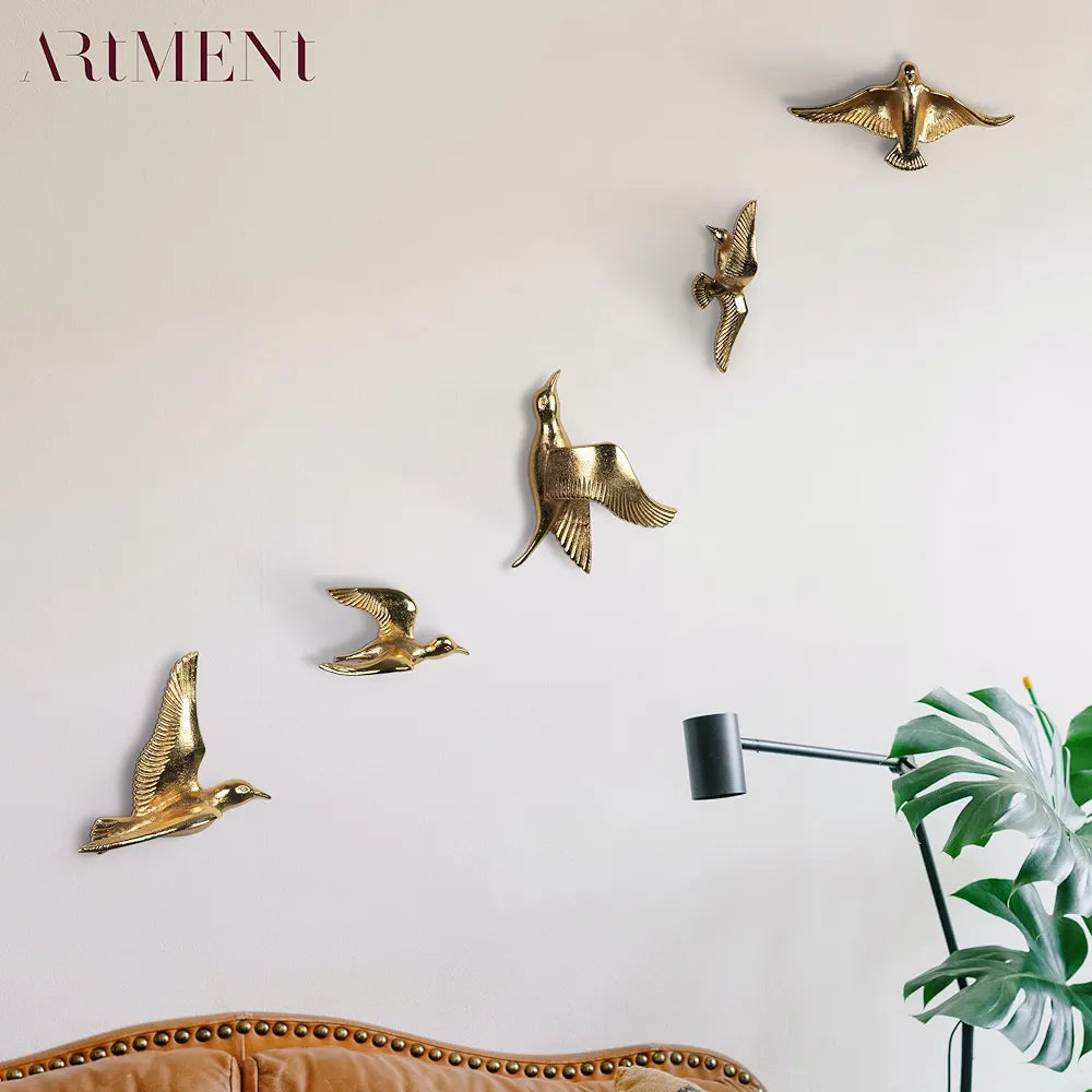 The Artment your Artistic Apartment Minimalist Watch Me Fly Wall Décor Hanging Set of 5 Gold