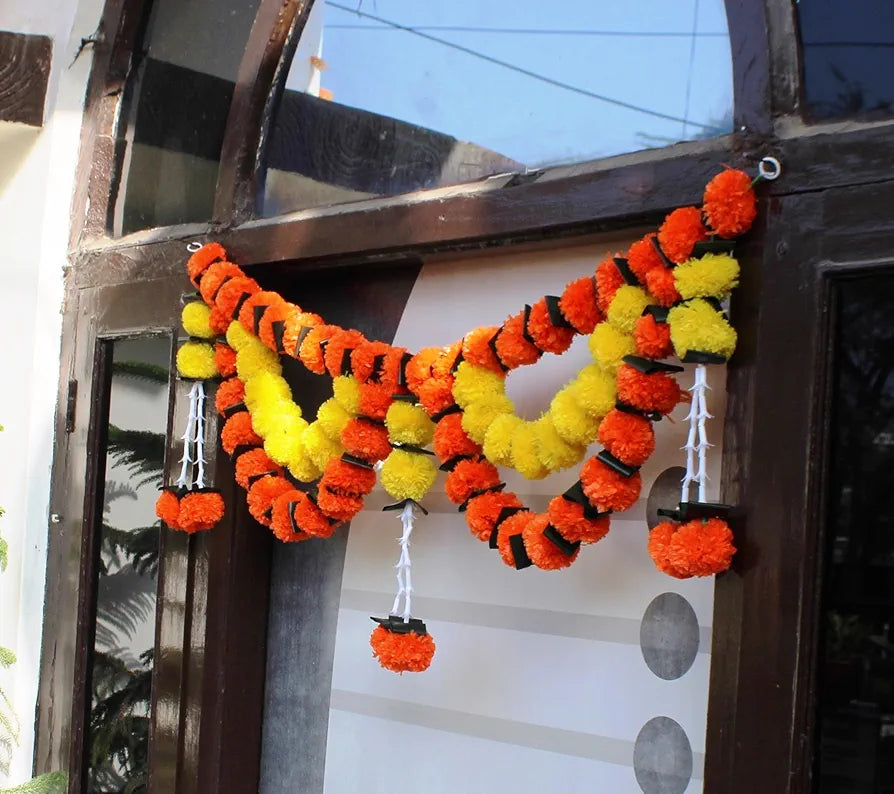 Artificial Marigold Bandhanwar with Fold Patta & Tuberose Strings 40 Inch Yellow Mango Flower Toran Fold Leaf Marigold Bandanwar